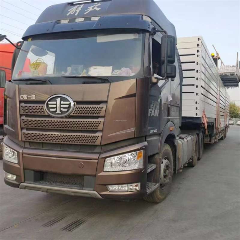 内蒙古锡林郭勒盟二连浩特至贵港货运专线一站式物流服务，让您的货物畅行无忧（广西贵港物流专线）