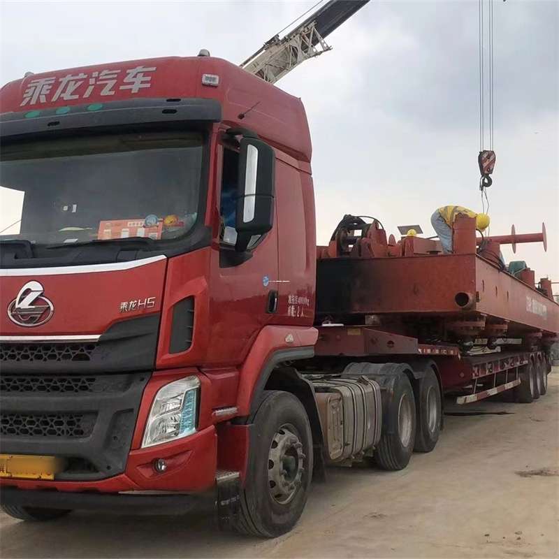 内蒙古锡林郭勒盟二连浩特到吐鲁番物流公司，专业货运服务助您成功